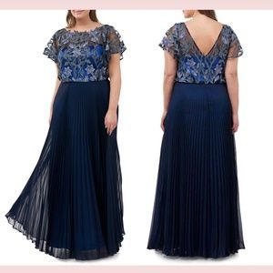 NEW $298 JS COLLECTIONS [ 22W ] Embroidered Illusion Bodice‎ Pleated Gown